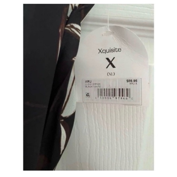 ARULA Black Floral Wide Leg Jumpsuit - Picture 9 of 11